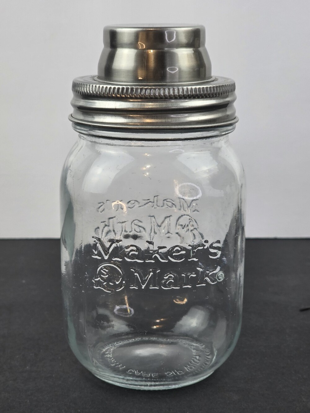 Maker’s Mark Mason Jar Cocktail Shaker Glass Stainless Lid Strainer Barware